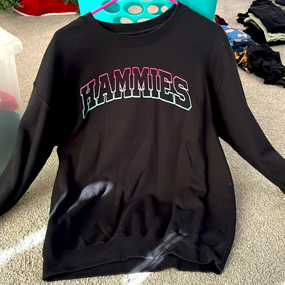Crew neck